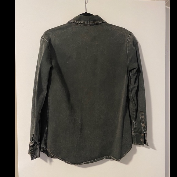 Button up grey coloured long sleeve. XS. - Picture 2 of 2